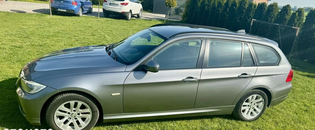 BMW Seria 3 cena 24900 przebieg: 182000, rok produkcji 2011 z Tuszyn małe 781